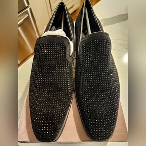 Mens Stacy Adams Black Loafers with Sparkling Embellished Upper. Size 9.